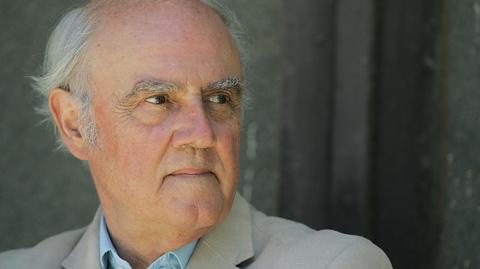 La_Segunda's tweet photo. Agustín Squella: "Hay una sensación de malestar, pero no la creo generalizada" http://t.co/C7jdZ4pLng http://t.co/S5xTLLQNDq