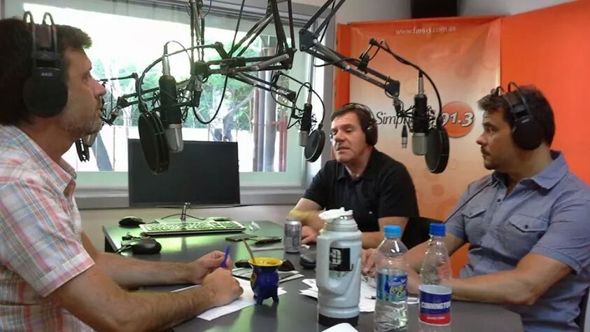 AXV5's tweet photo. Hoy @gmontenegro_ok pasó por #Medicados! 
GRACIAS por tu visita y hablar de todo! @vazquezmontoto @javitoschettini RT http://t.co/2RcwJFZea1