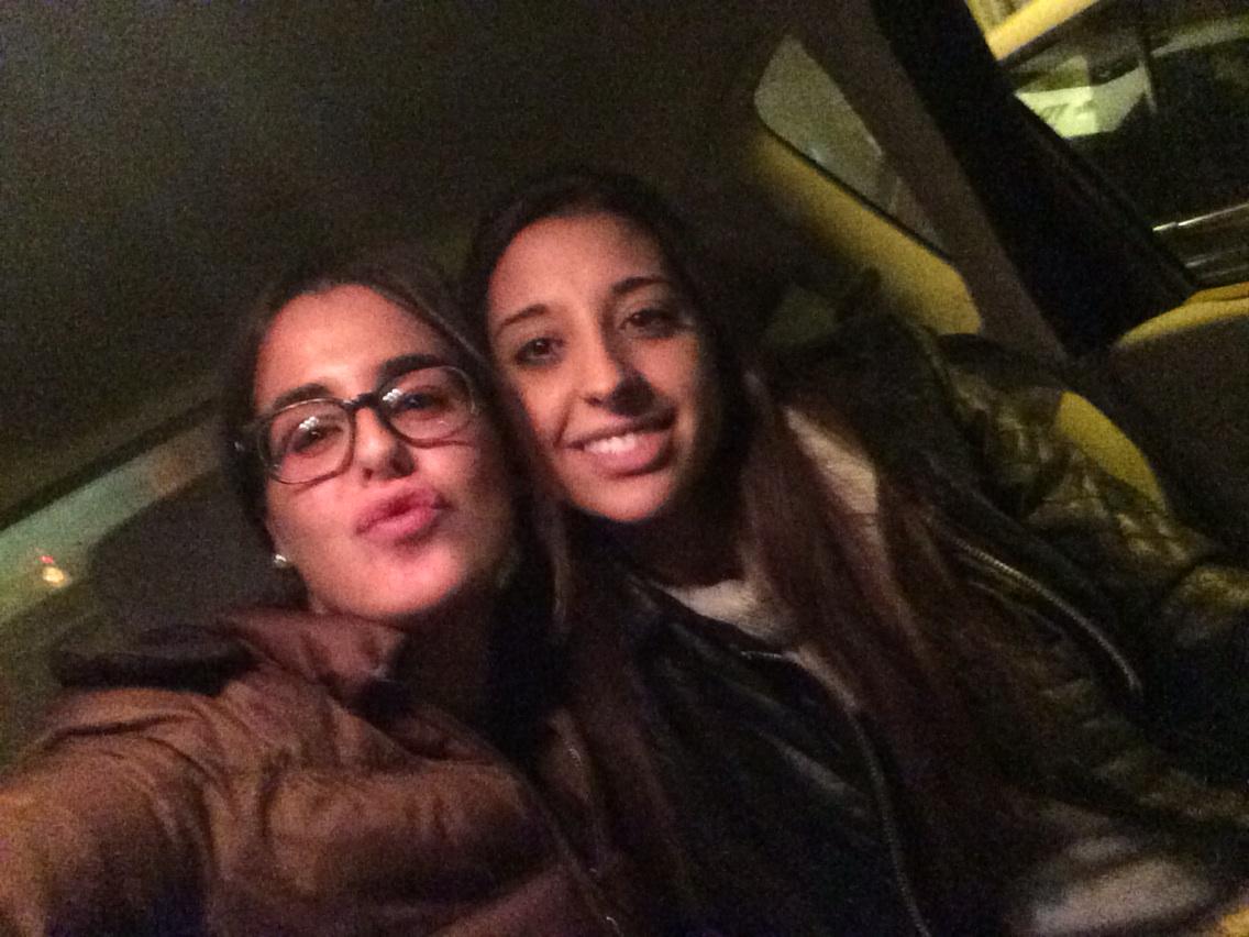 AuroraCarrion5's tweet photo. Con mi amorsito @SandraJ95 http://t.co/Yt0hcsQ01e
