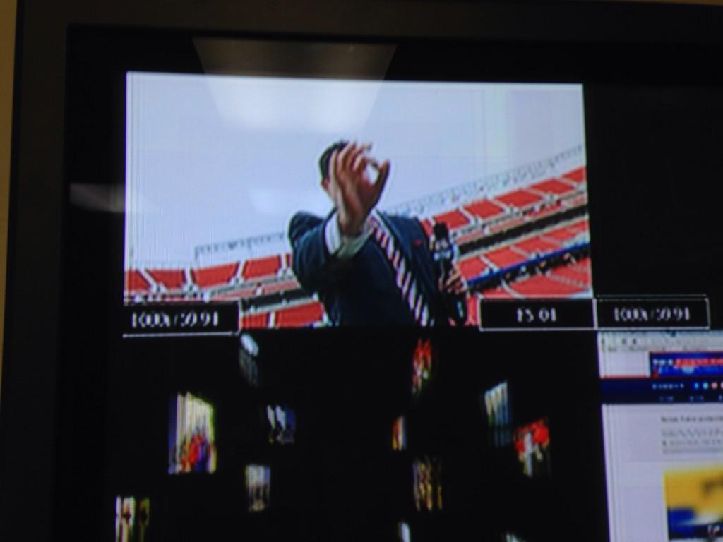 KOLDNews's tweet photo. Dave Cooney @CooneyLand prepares for his live shot from Levi's Stadium. #WatchKOLD News 13 at 4. #Tucson http://t.co/GqmqU5P3JX