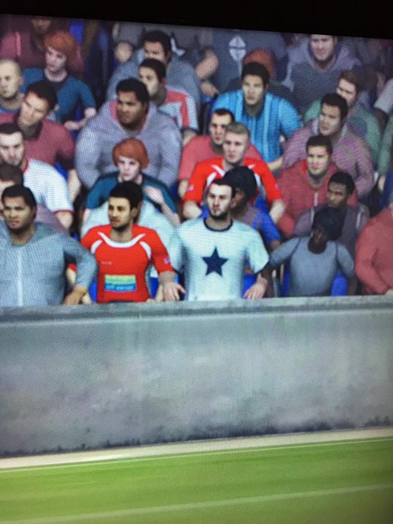Is that a <a href="/RoShamUltimate/">Edinburgh University Ultimate Frisbee</a> player in FIFA 15?? #Represent #WorldFamous