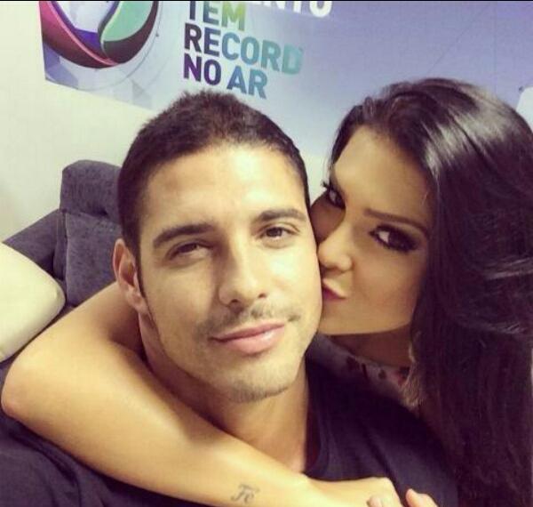 SusuSantos12's tweet photo. O Homem mais amado DarlosNaFazenda http://t.co/2j9l8NLz6j