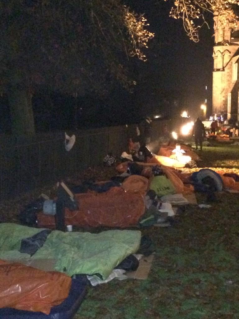 NRachel_Hawkins's tweet photo. Bedding down #SleepOut2014 @HomeCountiesNBS http://t.co/fMoJl7PqQx
