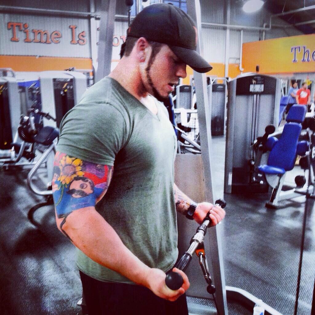 RFamolaro's tweet photo. #fbf #NFL #nflcombine before the whole sleeve. http://t.co/1rT4OqgzTV
