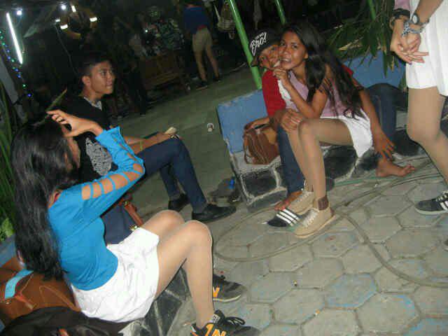 Pada gak jelas ya yg pada pacaran 😁😜