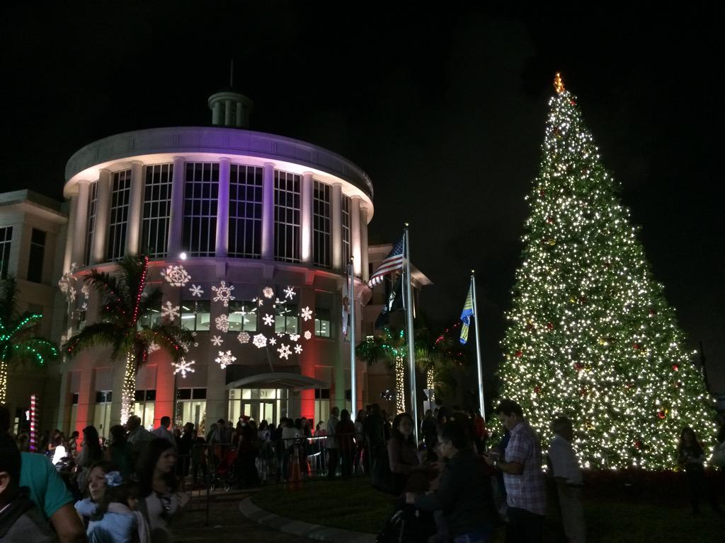 Doral_Arts's tweet photo. Thanks for the @Cityofdoral and our Mayor @Luigiboria for this great start! http://t.co/661eApqqtY