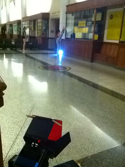 1 hour till show time!!