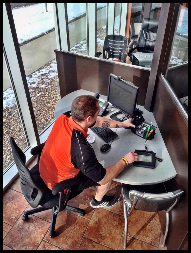 XFAppleton's tweet image. These employees at @XperienceFit work hard to get you to your goals! Program Director David is ready to assist you!