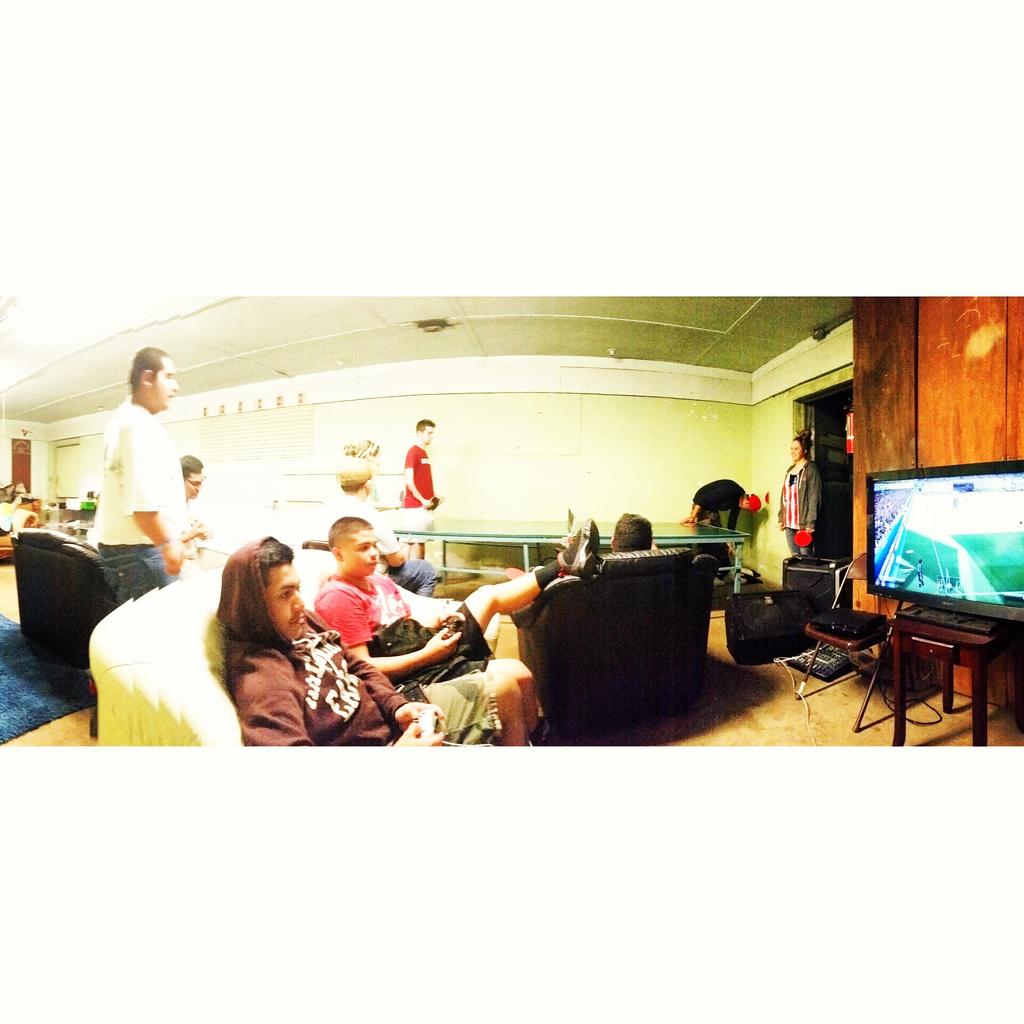 LTM_Houston's tweet photo. Fifa, ping pong and tons of laughs. Anither Friday night hangin with the teens #youthgroup #rcc http://t.co/5PuEBMTAgC