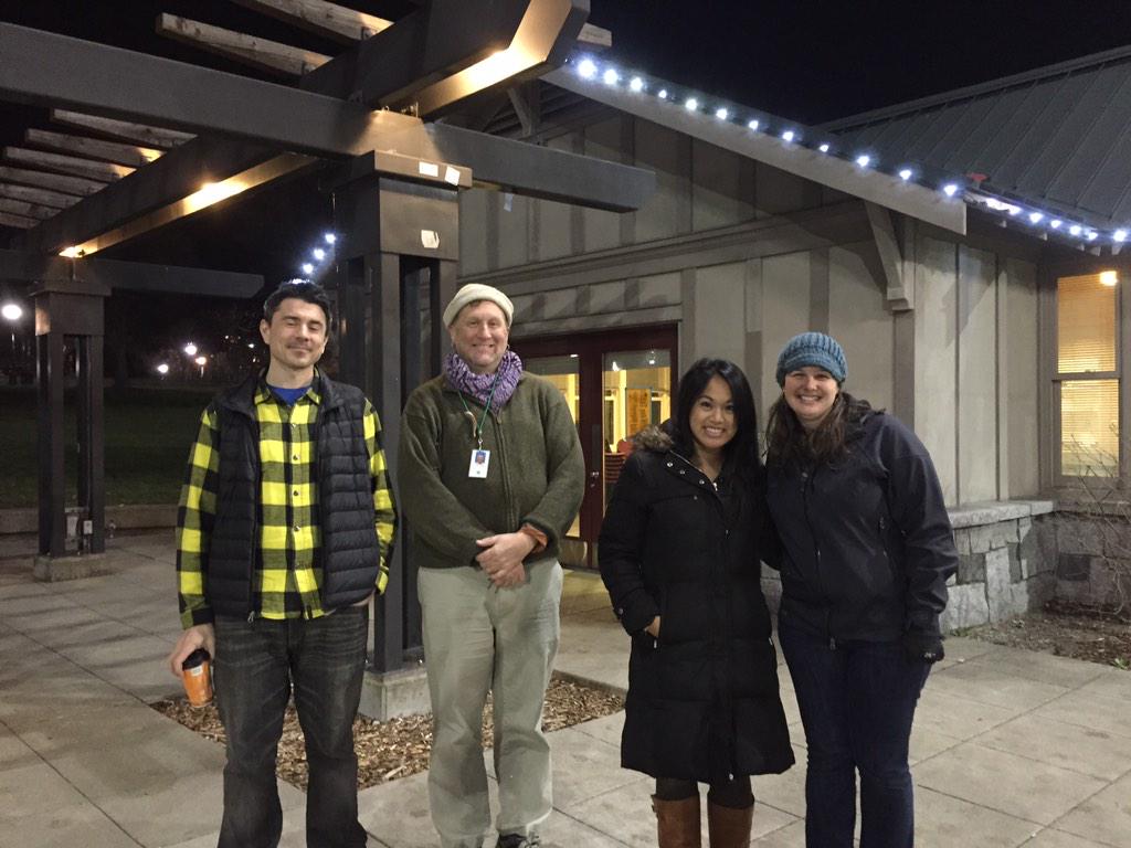 rainjadesociety's tweet photo. Tonight 6:30pm @CalAndersonPark @SeattleParks holiday lights! treats from @BlazingBagels hot drinks from @CaffeVita http://t.co/BTwWykTova