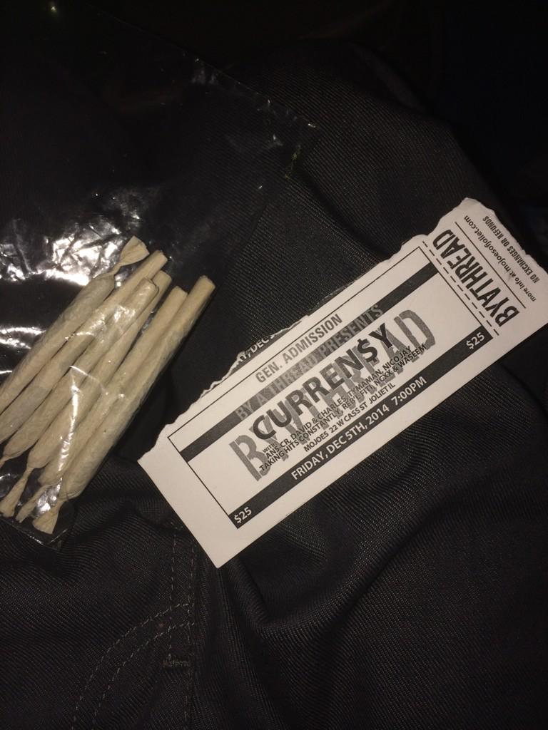 DatKidStickz's tweet photo. We gettin a lil high tonight bruh @CurrenSy_Spitta lifersss are in the jam tonight http://t.co/2FHDaJLH4O
