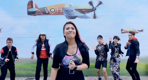 Embedded image permalink