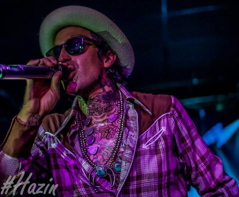 mommalettebree's tweet photo. #SLUMERICANTOUR #BlueMooseTaphouse @therealRITTZ @Yelawolf #Hazin Dwn right best! @TrueJuggaloFam http://t.co/eimCqWUp5o