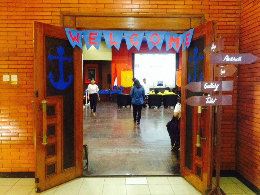 Hello semuanya !! Udah jam 9 nih .. Udah pada siap buat dateng ke Homecoming Day 2014 apa blm? See you there :))