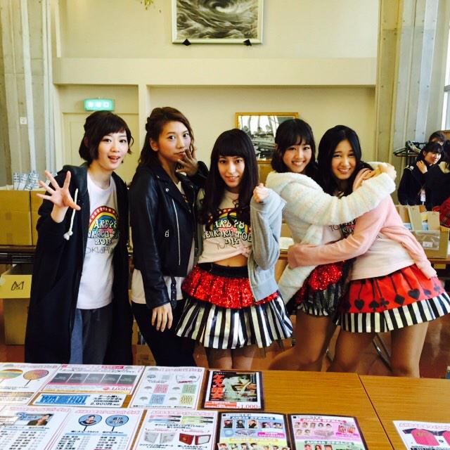 AKI_WISMALU's tweet photo. in徳島😊
物販コーナーです💓初だぁー！！ http://t.co/4KYcUpdfnC