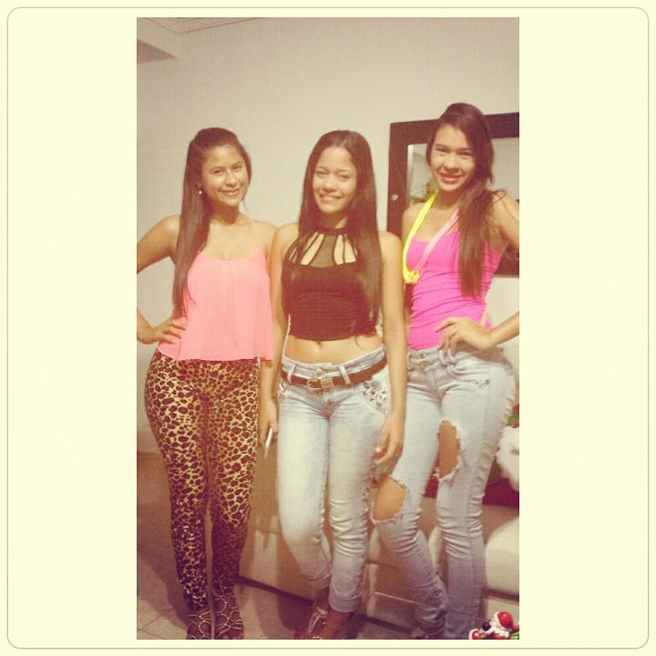 _97PAULA's tweet photo. Mis princesas 👑 http://t.co/QSc8y4AcyY