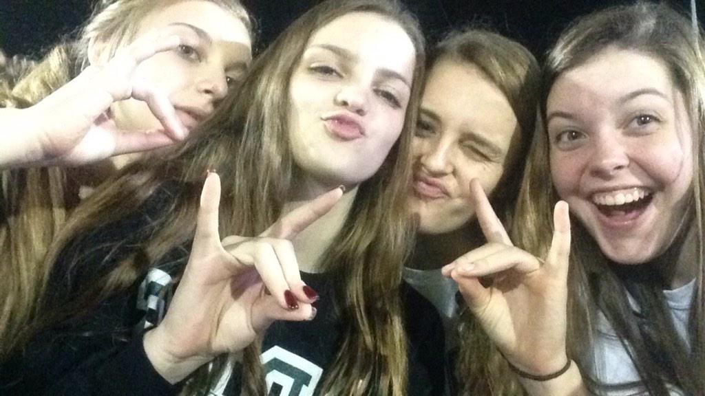 LindseyLedyard's tweet photo. WE ๐ CPFB #round5bound http://t.co/NxklWKTx6u