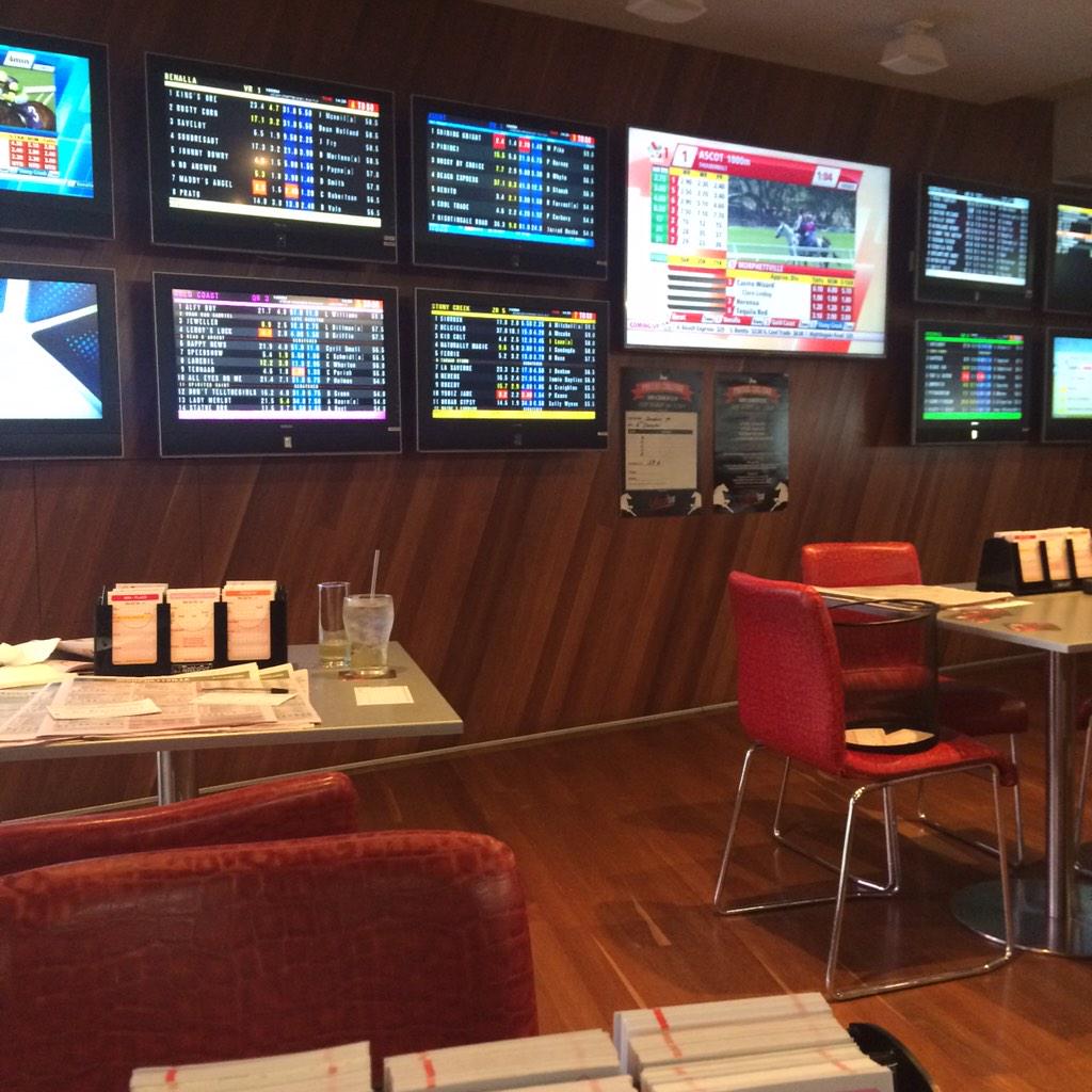 brisracingtips's tweet photo. Watching the races at Kedron Wavell Services Club great afternoon!!!! http://t.co/6TYZRIBvXn
