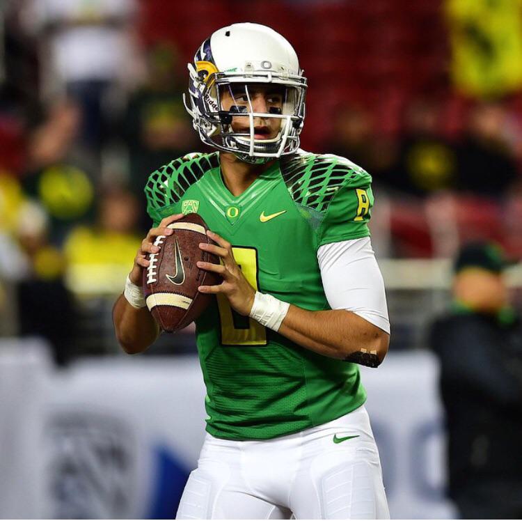 LG_Blount's tweet image. OH YEEEEEAAAAAHHH!!!! THAT&apos;LL DO IT BOYS!!!!! THIS GAME BEEN OVER!!!! #SuperMariota #HeismanWinner