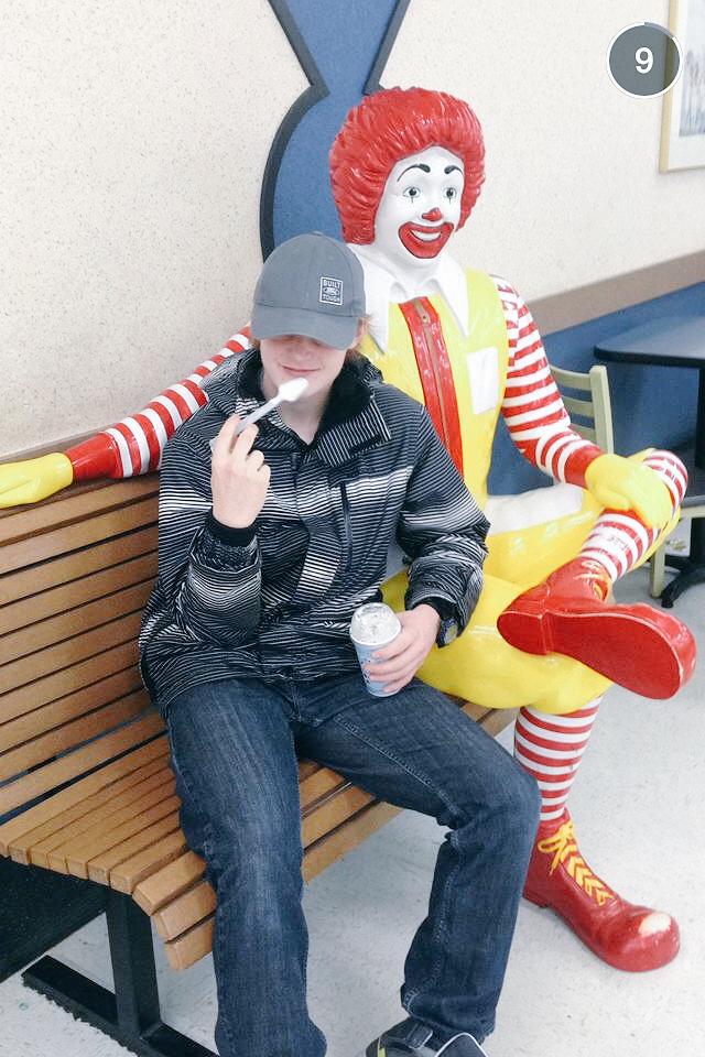 ChebuctoA's tweet photo. @allybats chillin with Ronald McDonald at mcdoes after scoring his first hatty of the year. Congrats bud http://t.co/Q6kInP4mOK