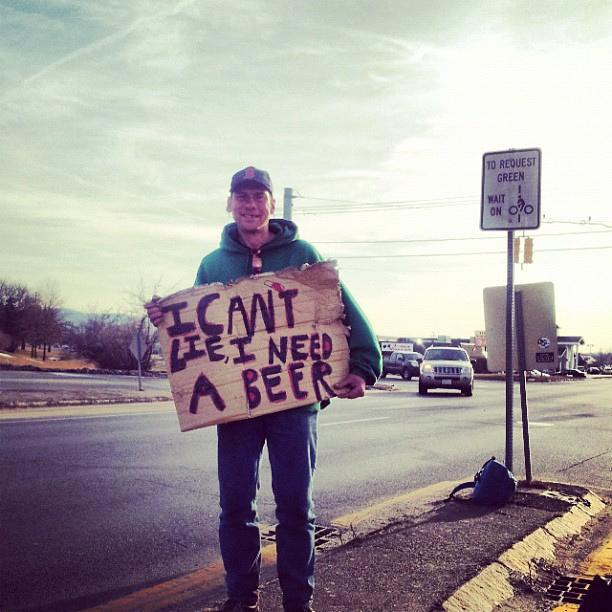 _dbagswag's tweet photo. @LeeSpielman I see you're having a much better Friday night than me. #TooPoorForPBR http://t.co/OuqzJ8JD3n