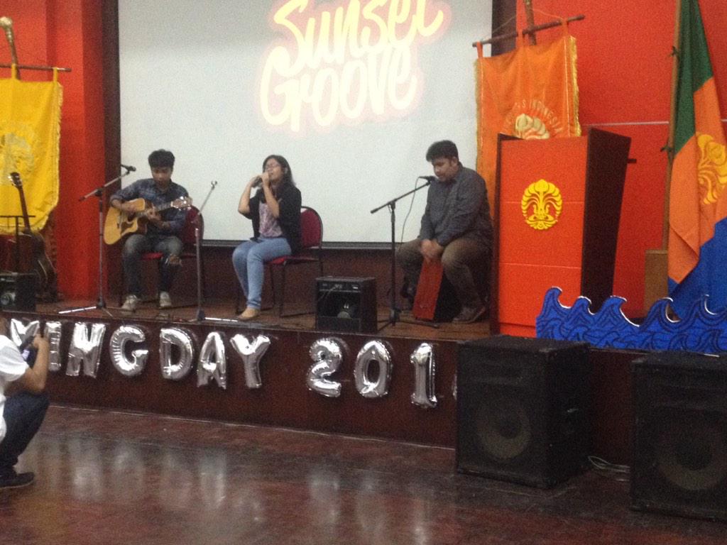 Ini dia perfomance dari Raye, Agha ,dan Arafat yang menyanyikan lagu ME-inikah cinta