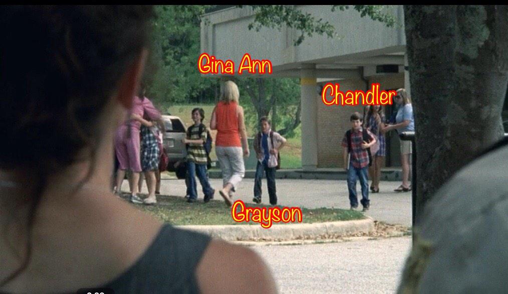 JiLLHAMMER1's tweet photo. TWD trivia: which family has 3 members in 1 scene? the Riggs! @WalkrStalkrCon @ChandlerRiggs http://t.co/x50j516O6c