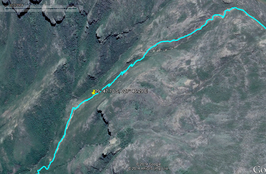 RoofofAfrica's tweet photo. @WadeYoung39 s current position. On the way up #LIONHEAD #VirginGround @KTMSouthAfrica @RoofofAfrica http://t.co/RH0QzY7diP