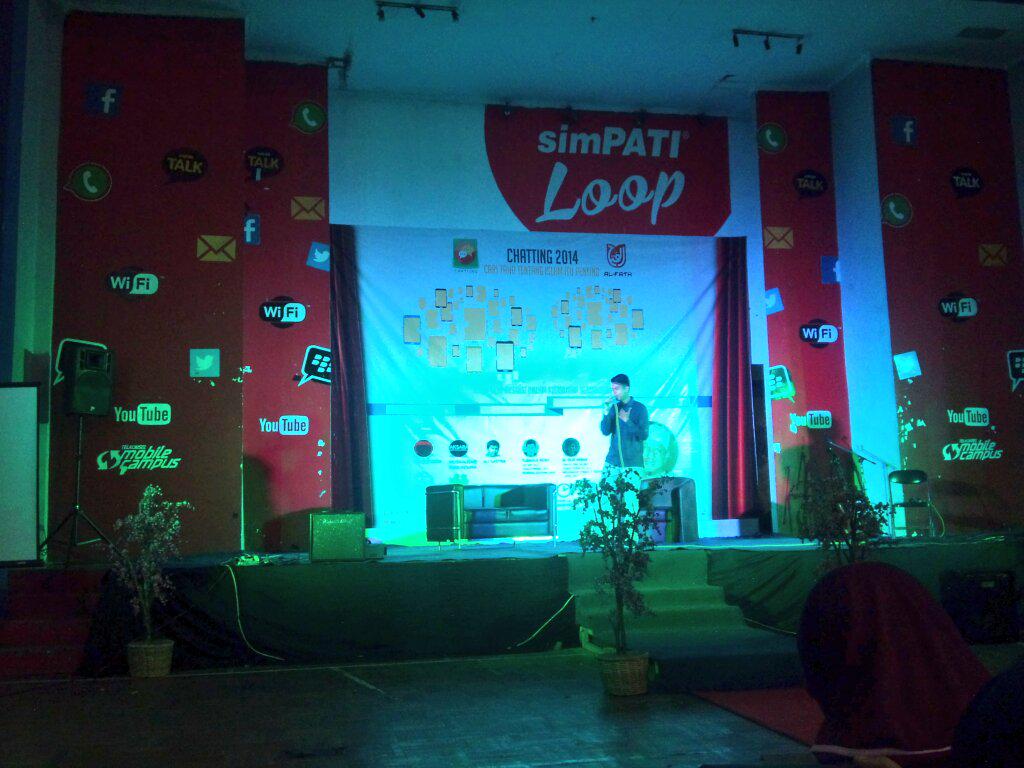 Perform by Ali Sastra di Chatting malam ini <a href="/studentcenter/">StudentCenterApp</a> KEREN BGT cc @alfath_TelU