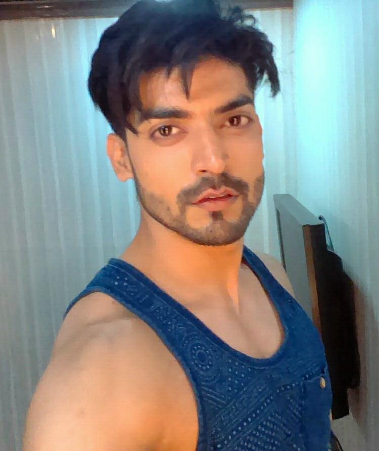 Book / Hire CELEBRITY APPEARANCE Gurmeet Choudhary for Events in Best  Prices - StarClinch