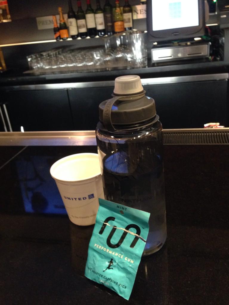beAkindrunner's tweet photo. Early morning flight out of Austin post @therunningevent...thanks @NickSymmonds and @RunGum for the pick me up! http://t.co/dsQaSQD2aL