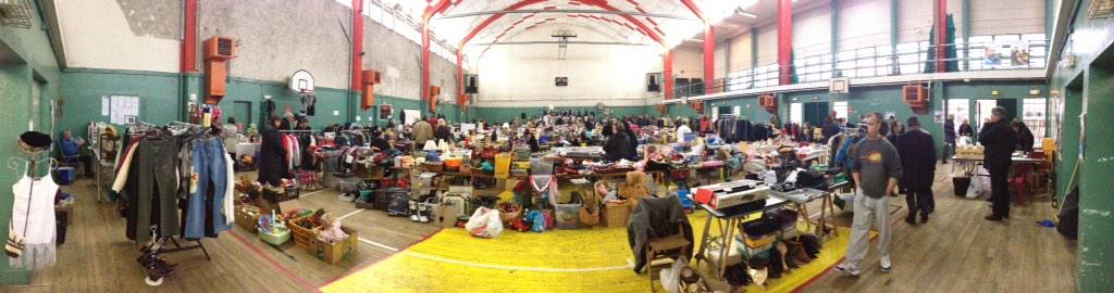 [#TELETHON2014] Pensez à venir tout aujourd'hui au Centre Léo Lagrange : vide-grenier, animations, crêpes...