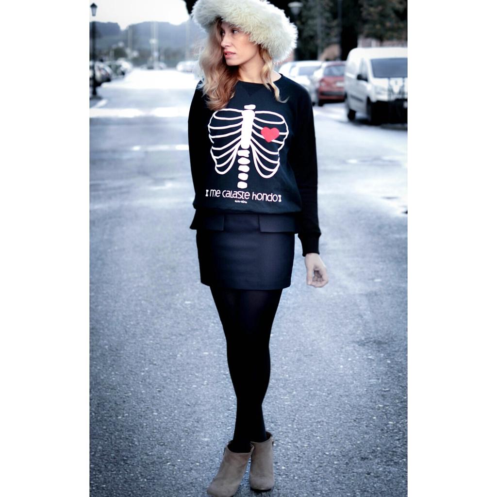 loredope's tweet photo. Sudadera " me calaste hondo "  #aireretro #moda #ilustración #filosofiadevida http://t.co/YghqFFyjeP Ya en camino....🎁🙌🙌🙌
