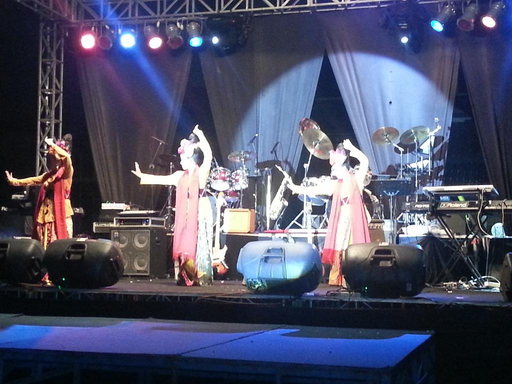 Airlangga Night Fest tweet media