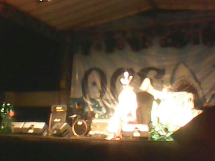 TNTakunpar's tweet photo. Kabaret on stage http://t.co/hIHCzTHp9Z