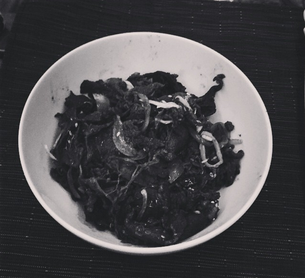 1DFranceUpdates's tweet photo. #PHOTO Harry posted this picture "Bowl-a-Beef." on Instagram today (06/12/14) !! http://t.co/niaQyaBH2u