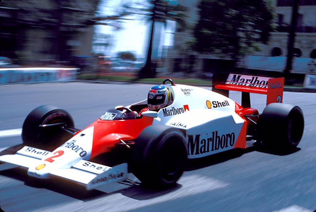 Keke Rosberg, padre de y campeón del mundo de Fórmula 1 en 1982, cumple hoy 66 años.
Happy Bday! 
