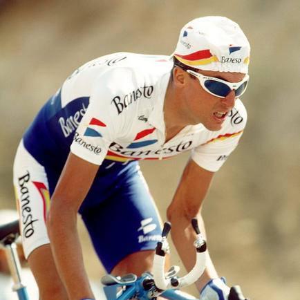 Movistar_Team's tweet photo. Recordando a #ChavaJiménez. 11 años.

- Neila ’98: http://t.co/WX1TLe33jm
- L'Angliru ’99: http://t.co/vIPqpSbhrn http://t.co/kpEUqqJVZl