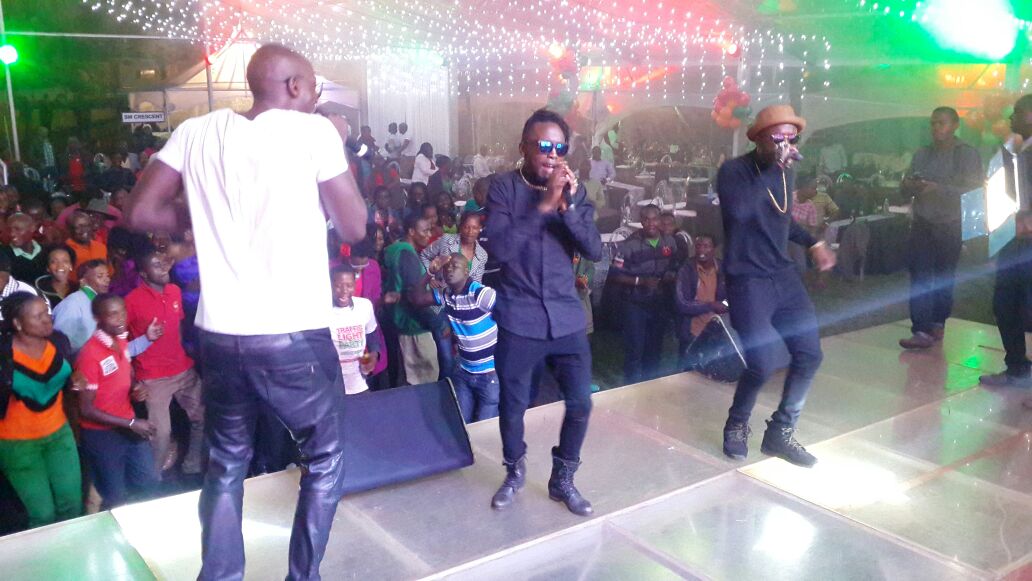 sautisol's tweet photo. We then worked the crowd a bit before ..turning all the way up ! #StayTurntUp #BATEndYearParty http://t.co/Dnu2cfbKkP http://t.co/A6MYHkRnwz