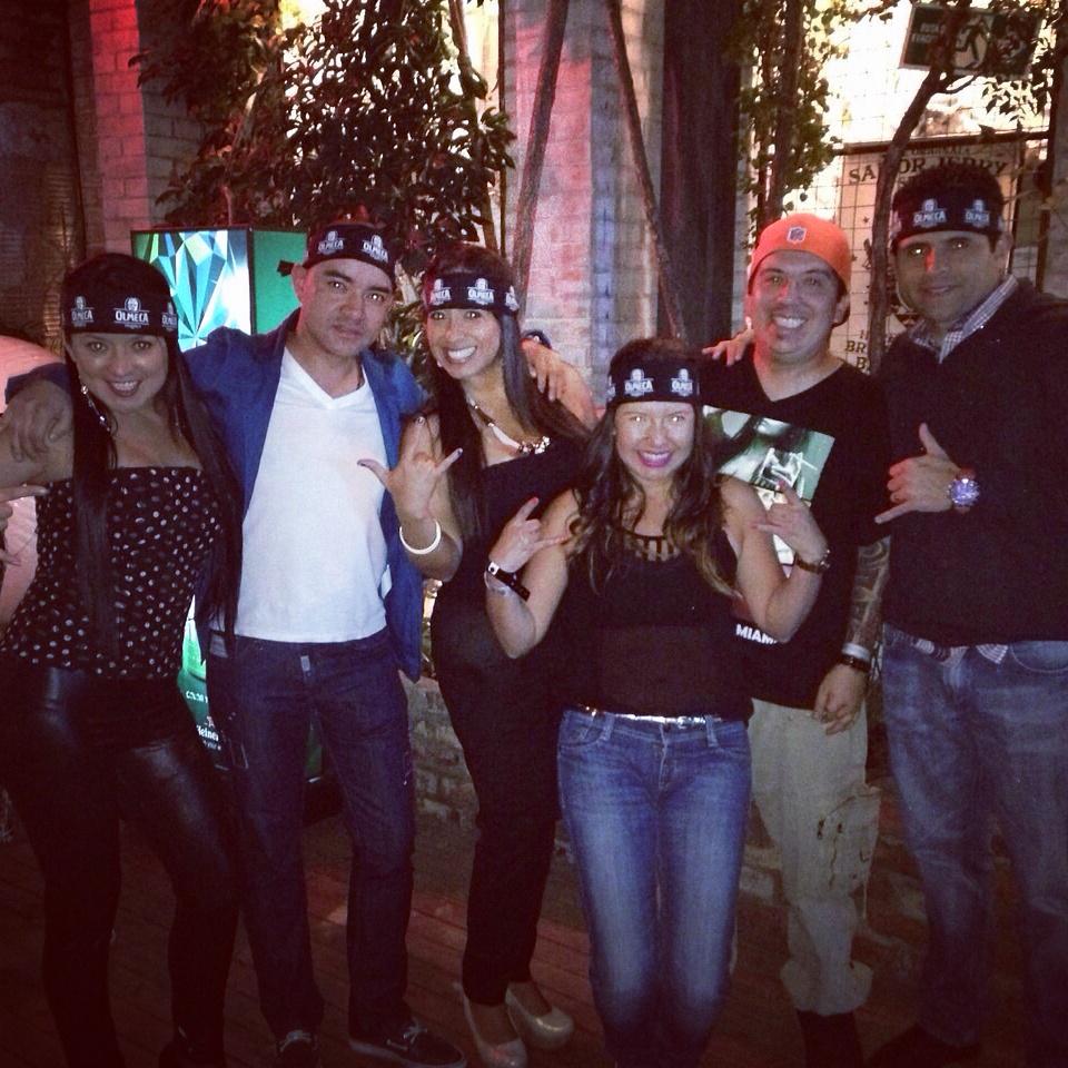 Annitagutierrez's tweet photo. Descontrol en @SueltaComoGabte @elcandelario Súper fieston #Omelca @jueepucha http://t.co/4sFbkWWNQG