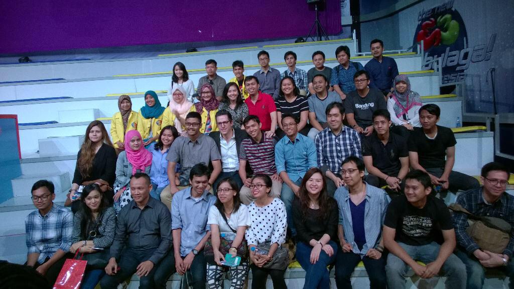 davemorin's tweet photo. I really enjoyed meeting with aspiring student entrepreneurs from around Jakarta today at ANTV. #closerwithpath http://t.co/wPOBHrDX1B