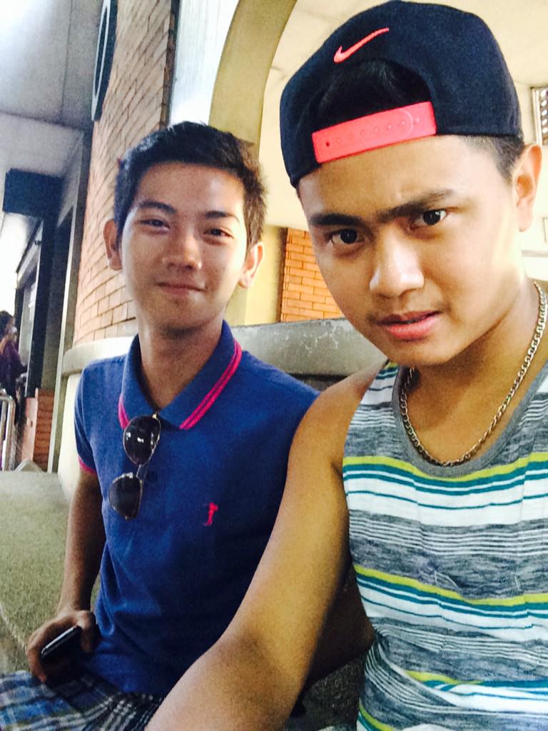 Mikutochi18's tweet photo. #FierceShot w/ My Brother :)) http://t.co/M9gajSiSKf
