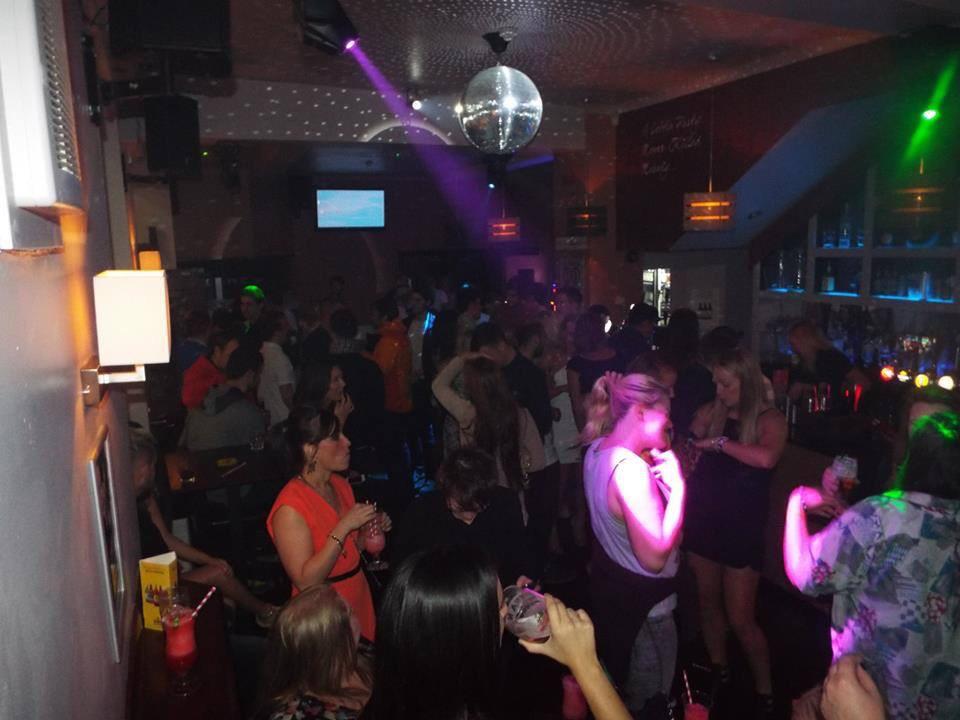 BarLegacy's tweet photo. We are the OFFICIAL pre bar for @HazeSunderland tonight

- 2-4-1 cocktails 7pm till 9pm
- House Trebles £3

#HIDEAWAY http://t.co/Spoo0JWong