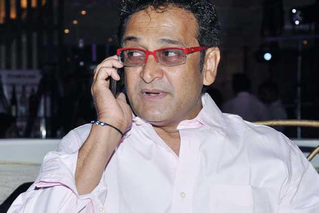 DreamersPR's tweet photo. #MaheshManjarekar coming with his new movie #BandhNylonche http://t.co/suEHdBTLky