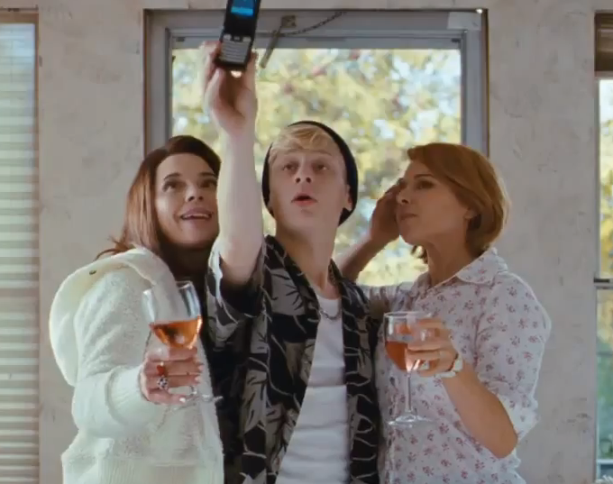 mysofaworlds's tweet photo. Crítica de #Mommy por @alain_garridob Una de las mejores películas del año: http://t.co/6WgLifEQB0 @Avaloncine http://t.co/mDd5aJf7AH