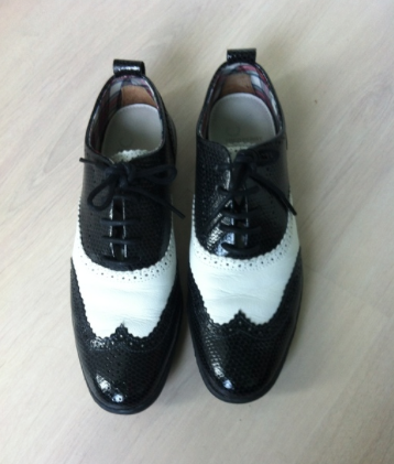 JessCate1's tweet photo. #WinWithVinted suis folle de ces chaussures! http://t.co/qdjO2Cjb1N http://t.co/Ll98Ciqr2P