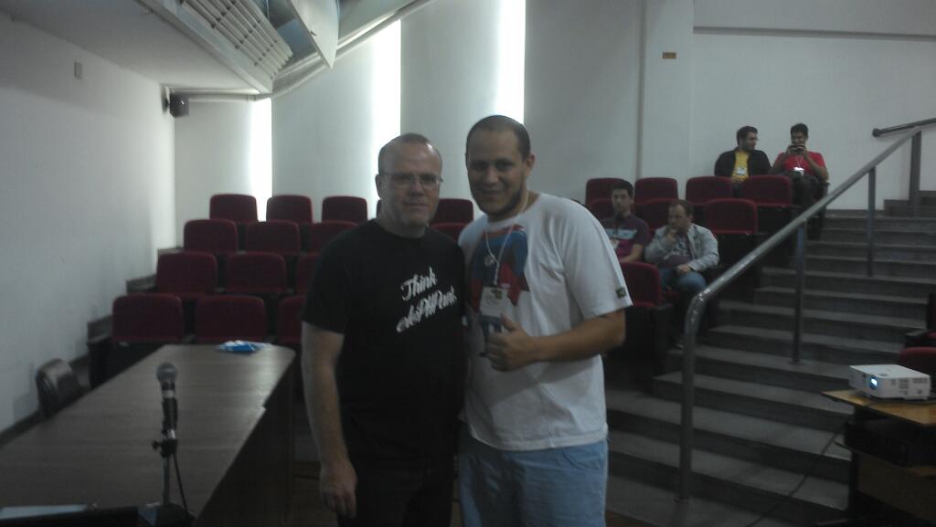 arthuralmeidap's tweet image. Yay!! Me and @rasmus at #phpconfbr