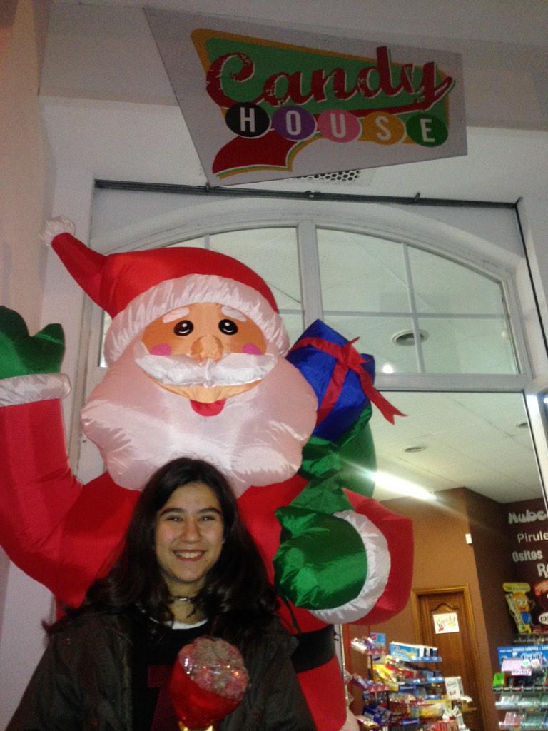 Candymatogrande's tweet photo. Ya la ganadora es ....
PAULA!!!!! Felicidades!!!!
@pauluchy_fun http://t.co/M81QPisLOr