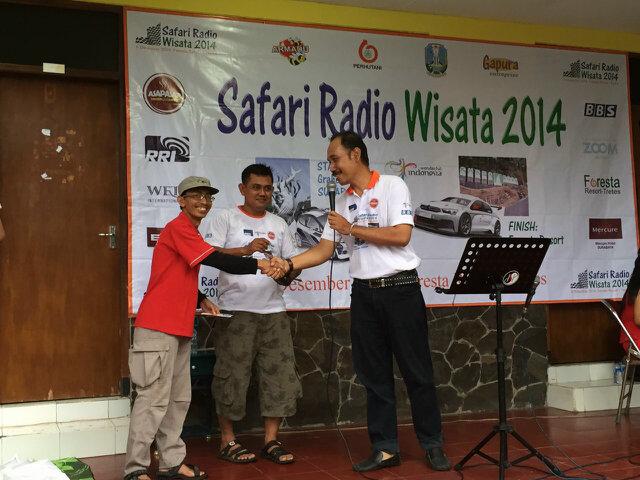 mobilityjatim's tweet photo. @RadioWisata thanks for the rewards..@mobiliohondaID @MobilityJOGJA http://t.co/d17fGfE3fo