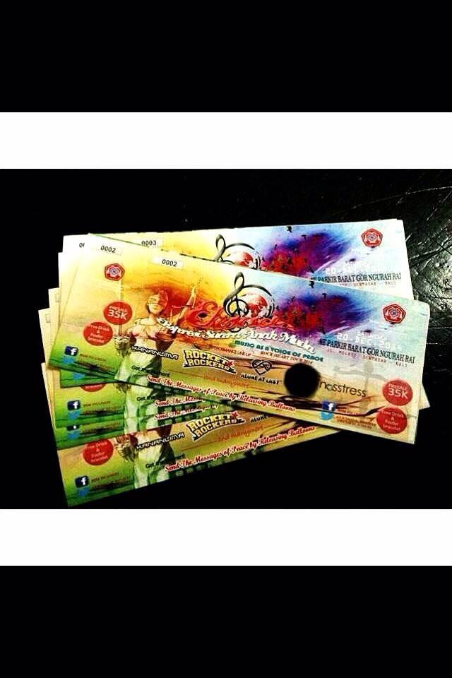 EKSADA_BEMFH's tweet photo. Ayo buruan di buru tiket eksada presale only 35k and you can get a moment http://t.co/EWbIKu5Fz3